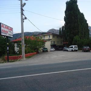 Alanlar Alabalik Ve Otel Ağlasun Exterior foto